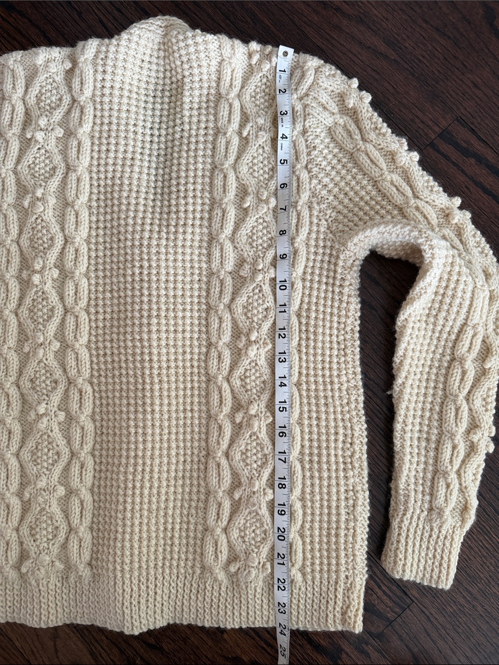 Vintage 100% wool hand knit cardigan, made in England in pristine condition - Picture 8 of 9